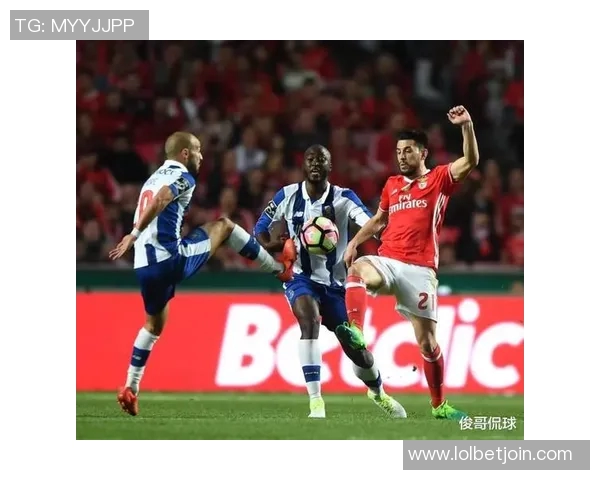 莱比锡大胜波尔图引发红牌争议赛场沸腾历史冷门再添一笔